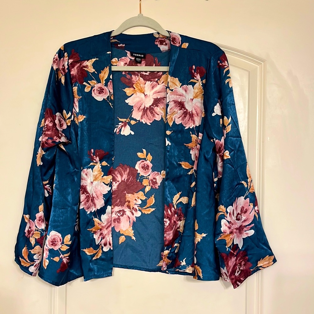 Torrid teal silky kimono